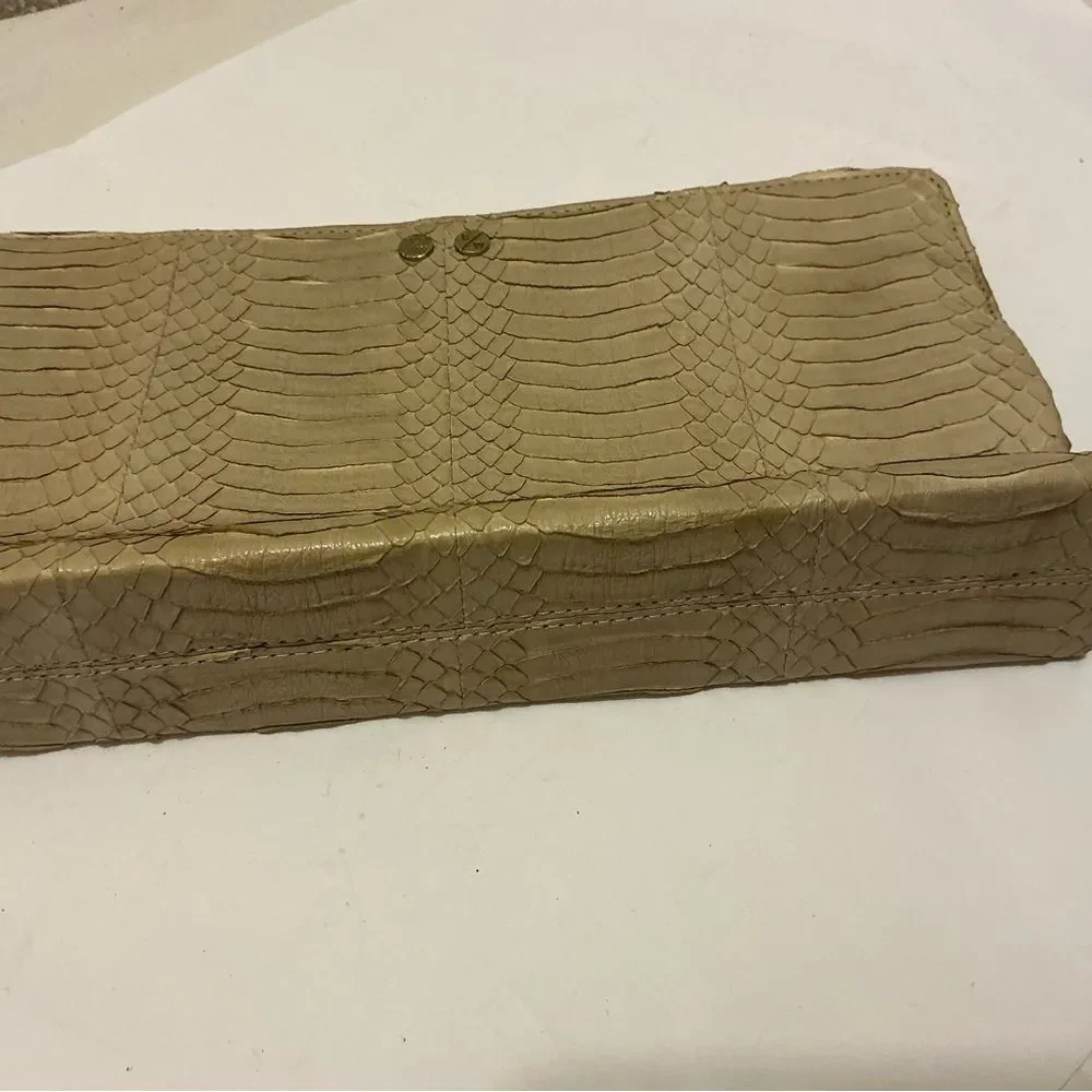 Elizabeth Weinstock Gray Python Skin Handbag Rare Beige Textured Clutch